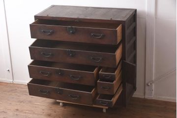 【簡易リペア限定品】アンティーク建具　明治期　前面欅(ケヤキ)材　味わい漂う衣装箪笥(時代箪笥、収納箪笥、チェスト、引き出し)(R-042962)