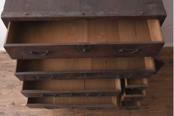 アンティーク家具　明治期　前面欅(ケヤキ)材　味わい漂う衣装箪笥(時代箪笥、収納箪笥、チェスト、引き出し)(R-042962)