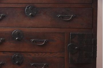 アンティーク家具　明治期　前面欅(ケヤキ)材　味わい漂う衣装箪笥(時代箪笥、収納箪笥、チェスト、引き出し)(R-042962)