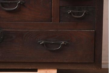アンティーク家具　明治期　前面欅(ケヤキ)材　味わい漂う衣装箪笥(時代箪笥、収納箪笥、チェスト、引き出し)(R-042962)
