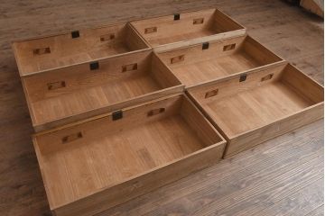 和製アンティーク　昭和中期　三方桑材　桐材　高級品!和モダンな雰囲気づくりにおすすめの重ね箪笥(和箪笥、衣装箪笥)(R-042965)