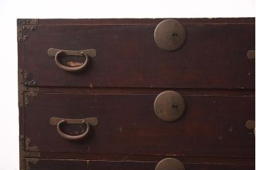 アンティーク家具　和製アンティーク　大正昭和初期　ヒノキ材　三段　和の風格漂う衣装箪笥(和箪笥)(R-042967)