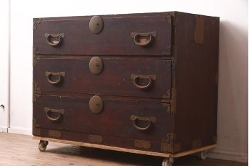 アンティーク家具　和製アンティーク　大正昭和初期　ヒノキ材　三段　和の風格漂う衣装箪笥(和箪笥)(R-042967)