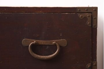 アンティーク家具　和製アンティーク　大正昭和初期　ヒノキ材　三段　和の風格漂う衣装箪笥(和箪笥)(R-042968)