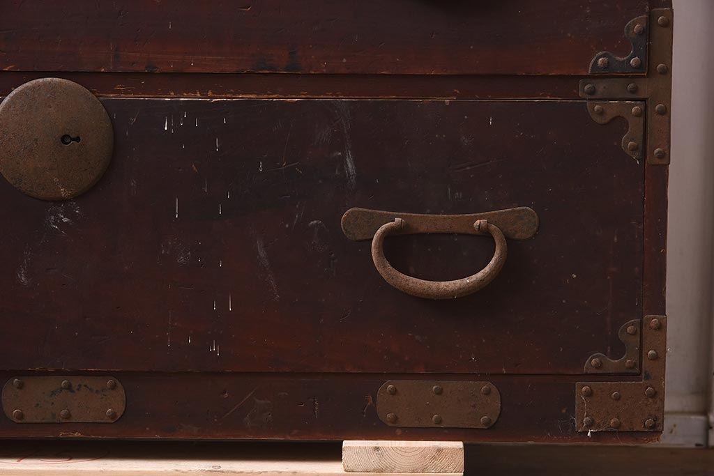 アンティーク家具　和製アンティーク　大正昭和初期　ヒノキ材　三段　和の風格漂う衣装箪笥(和箪笥)(R-042968)