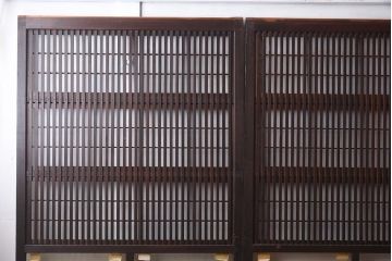 アンティーク建具　昭和初期　裏障子付き　腰板欅(ケヤキ)材　格子戸4枚セット(ガラス帯戸、引き戸)(R-042970)