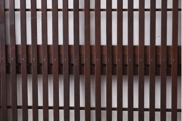 アンティーク建具　昭和初期　裏障子付き　腰板欅(ケヤキ)材　格子戸4枚セット(ガラス帯戸、引き戸)(R-042970)