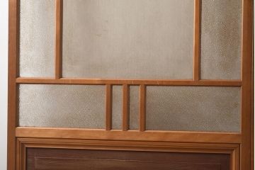 ビンテージ建具　上手物!　腰板栗材　レトロなガラス戸2枚セット(引き戸)(R-042971)