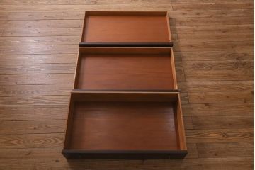 在庫未使用品　IDC大塚家具　ヘンレドン(HENREDON)　Barbara Barry　B8003-06　WN　ナイトテーブル(チェスト)(定価約75万円)(R-042974)