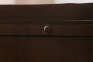 在庫未使用品　IDC大塚家具　ヘンレドン(HENREDON)　Barbara Barry　B8003-06　WN　ナイトテーブル(チェスト)(定価約75万円)(R-042974)