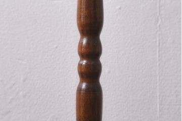 アンティーク照明　和製アンティーク　シェードのデザインがおしゃれなスタンドライト(テーブルランプ、デスクスタンド)(R-042977)