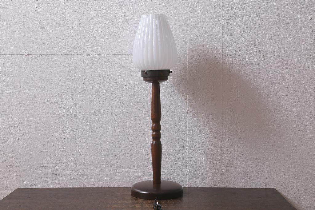 アンティーク照明　和製アンティーク　シェードのデザインがおしゃれなスタンドライト(テーブルランプ、デスクスタンド)(R-042977)