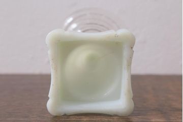 アンティーク雑貨　大正期　外箱(台)付き　ミルクガラスのオイルランプ(灯油ランプ)(R-042978)