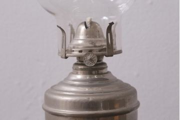 アンティーク雑貨　昭和初期　金属製のボディがおしゃれなオイルランプ(灯油ランプ)(R-042981)