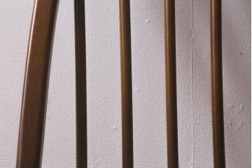 ヴィンテージ家具　ERCOL(アーコール)　クッション付き　カントリースタイルにも合うクエーカーチェア(椅子、ビンテージ)(R-042991)