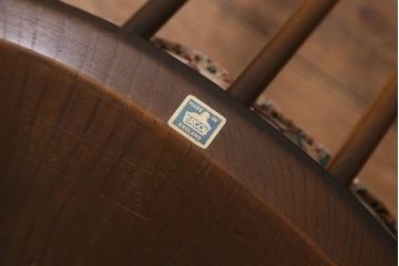 ヴィンテージ家具　ERCOL(アーコール)　クッション付き　カントリースタイルにも合うクエーカーチェア(椅子、ビンテージ)(R-042991)