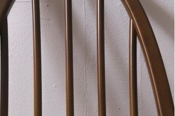 ヴィンテージ家具　ERCOL(アーコール)　クッション付き　カントリースタイルにも合うクエーカーチェア(椅子、ビンテージ)(R-042992)
