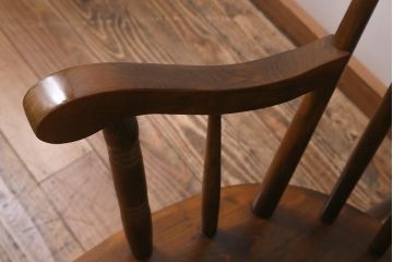 ビンテージ家具　木のぬくもり溢れるブナ材製のロッキングチェア(アームチェア)(R-042994)