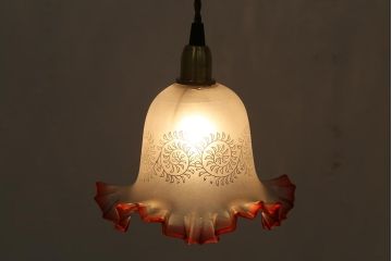 ヴィンテージ照明　イギリスビンテージ　エッチングガラスとフリルシェードがお洒落なペンダントライト(ランプシェード、天井照明)(R-042997)