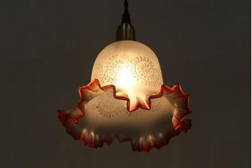 ヴィンテージ照明　イギリスビンテージ　エッチングガラスとフリルシェードがお洒落なペンダントライト(ランプシェード、天井照明)(R-042997)