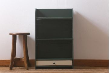レトロ家具　ペイント　昭和初期　バイカラーがおしゃれな小さめサイズの本棚(収納棚)(R-043003)