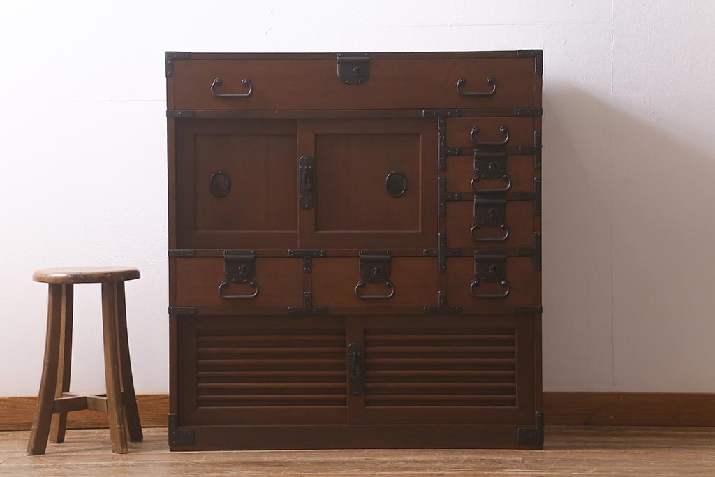 アンティーク家具　明治大正期　ヒノキ材　隠し付き　上品な佇まいが魅力の関西帳場箪笥(時代箪笥、収納棚)(R-043004)