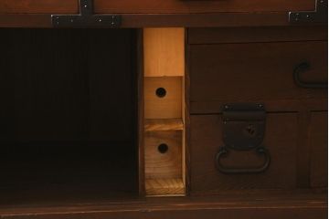 アンティーク家具　明治大正期　ヒノキ材　隠し付き　上品な佇まいが魅力の関西帳場箪笥(時代箪笥、収納棚)(R-043004)