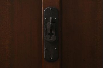 アンティーク家具　明治大正期　ヒノキ材　隠し付き　上品な佇まいが魅力の関西帳場箪笥(時代箪笥、収納棚)(R-043004)