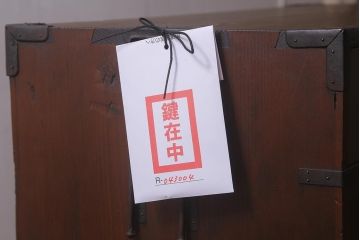 アンティーク家具　明治大正期　ヒノキ材　隠し付き　上品な佇まいが魅力の関西帳場箪笥(時代箪笥、収納棚)(R-043004)