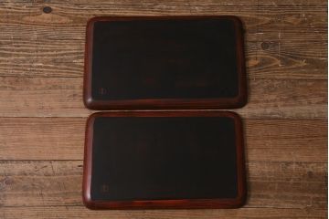 昭和初期　伝統工芸　古い鎌倉彫り　花○堂　笹　お盆2枚セット(角盆、漆器)(R-043005)