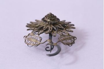 ヴィンテージアクセサリー　レトロモダンな花のビンテージブローチ(R-043008)