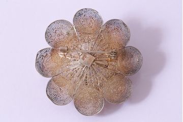 ヴィンテージアクセサリー　シルバー　925　レトロシックな花モチーフのブローチ(ビンテージ)(R-043010)