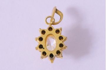 ヴィンテージアクセサリー エレガントなペンダントトップ(ビンテージ)(R-043011)
