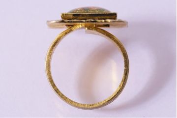 ビンテージアクセサリー　和製ビンテージ　ぼんやりとした色彩が美しい指輪(リング)(R-043015)
