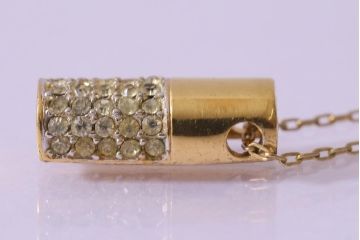 ビンテージアクセサリー　和製ビンテージ　クラシカルなデザインのネックレス(R-043016)
