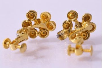 ビンテージアクセサリー　和製　統一感のあるデザインのアクセサリー2点(ネックレス・イヤリング)(R-043019)