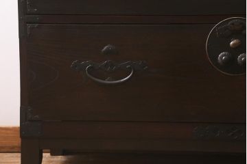 アンティーク家具　明治大正期　二本松箪笥リメイク　前板ケヤキ材　フラップダウン扉が便利な脚付きテレビ台(ローボード、テレビボード、収納棚)(R-043022)