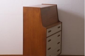 ヴィンテージ家具　北欧ビンテージ　ペイントとチーク材のバイカラーがおしゃれなライティングビューロー(デスク、机、在宅ワーク、在宅用チェスト)(R-043023)
