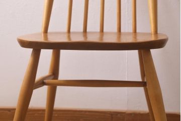 ヴィンテージ家具　イギリスビンテージ　ERCOL(アーコール)　ゴールドスミス　ナチュラルな木色のチェア (ダイニングチェア、椅子)(R-043031)