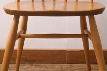 ヴィンテージ家具　イギリスビンテージ　ERCOL(アーコール)　ゴールドスミス　ナチュラルな木色のチェア (ダイニングチェア、椅子)(R-043031)
