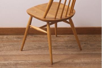 ヴィンテージ家具　イギリスビンテージ　ERCOL(アーコール)　ゴールドスミス　ナチュラルな木色のチェア (ダイニングチェア、椅子)(R-043031)