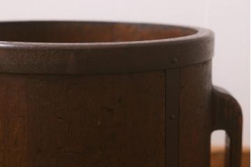 和製アンティーク　取っ手付きの形が魅力的な一斗升(マス)(R-043039)
