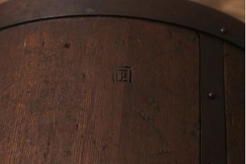 和製アンティーク　取っ手付きの形が魅力的な一斗升(マス)(R-043039)