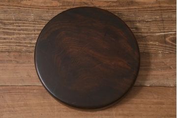 アンティーク雑貨　和製アンティーク　昭和初期　総ケヤキ材　木製　木の風合いが味わい深いお盆(トレー、丸盆)(R-043042)