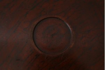 アンティーク雑貨　昭和レトロ　使いこまれた質感が味わい深い刳り貫き盆(丸盆、お盆)(R-043044)