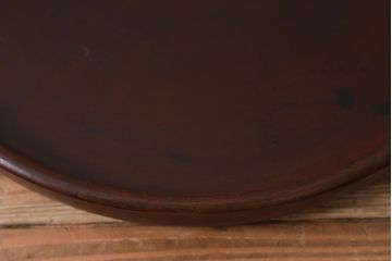 アンティーク雑貨　昭和レトロ　使いこまれた質感が味わい深い刳り貫き盆(丸盆、お盆)(R-043044)