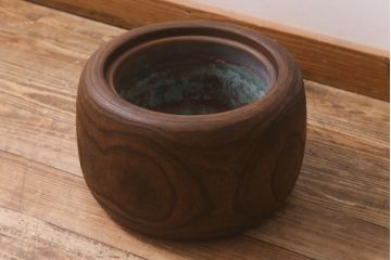 アンティーク雑貨　和製アンティーク　味のある木目を楽しめる刳り貫き火鉢(木製火鉢、丸火鉢、手あぶり)(R-043047)