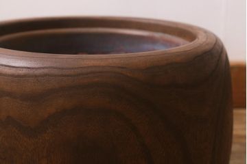 アンティーク雑貨　和製アンティーク　味のある木目を楽しめる刳り貫き火鉢(木製火鉢、丸火鉢、手あぶり)(R-043047)