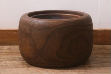 アンティーク雑貨　和製アンティーク　味のある木目を楽しめる刳り貫き火鉢(木製火鉢、丸火鉢、手あぶり)(R-043047)
