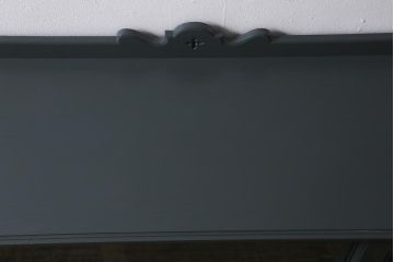 ビンテージ家具　神戸洋家具　永田良介商店　ペイント　シックな佇まいのサイドボード(キャビネット、収納棚、飾り棚、ヴィンテージ)(R-043049)